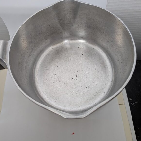 Vintage Wagner Ware Sidney Magnalite double spout 2qt sauce pot 4682M - Picture 4 of 8